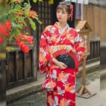Japansk Kimono Kvinne Rod Trane 2
