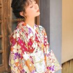 Japansk Kimono med Blomstermonster 2
