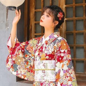 Japansk Kimono med Blomstermonster