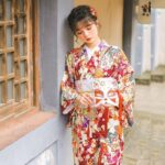 Japansk Kimono med Blomstermonster 4