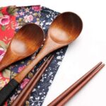 Japanske Spisepinner og Skjeer I Tre 1