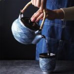 asiatisk tekanne med bolgemonster