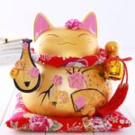 maneki neko gull