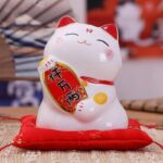 maneki neko i keramikk